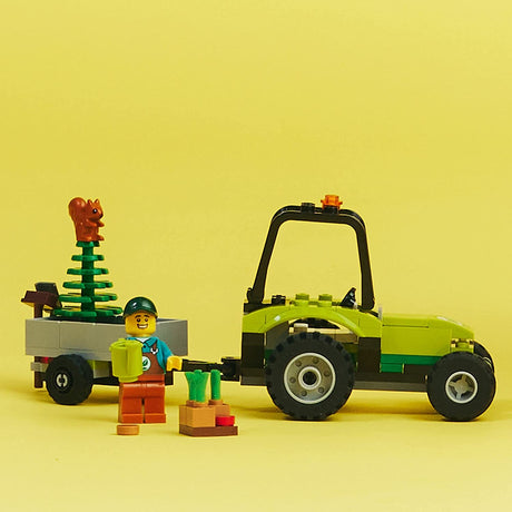 LEGO City Park Tractor 60390 Juego de juguetes de construcción para niños, niños y niñas a partir de 5 años (86 piezas)